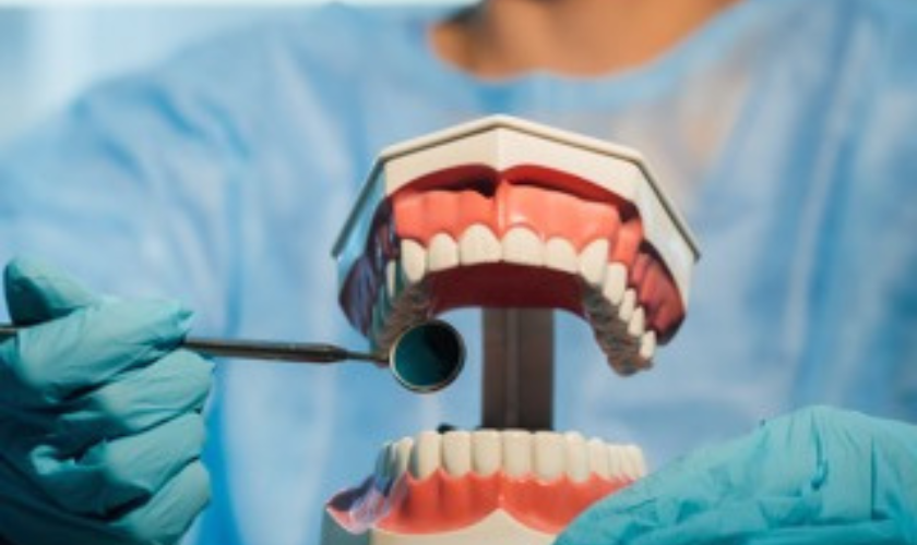 Full vs. Partial Dentures: Choosing the Right Option